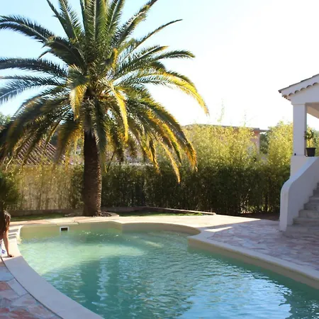 Dans Calme Proche De La Mer Avec Piscine Privee Appartement *
